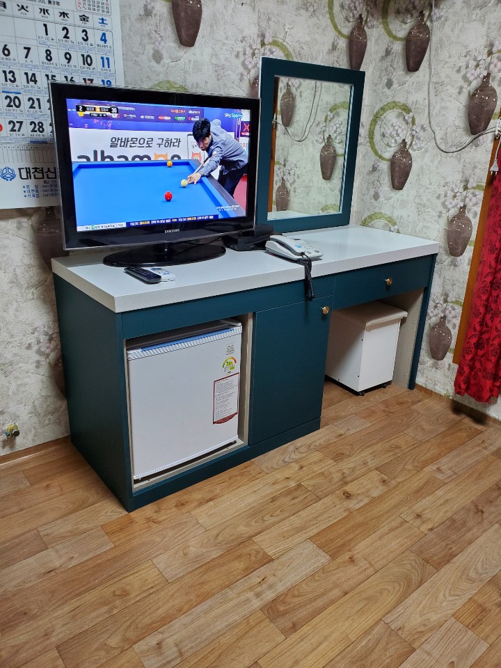 대천씨에프모텔,화장대및냉장고장,수납장